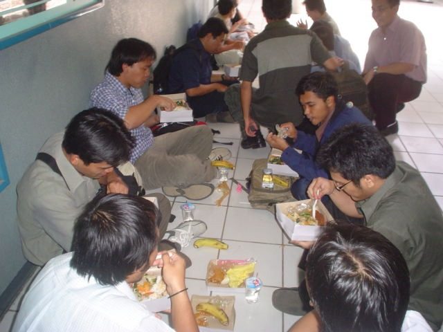 Sidang kompre — Februari 2006 (2)