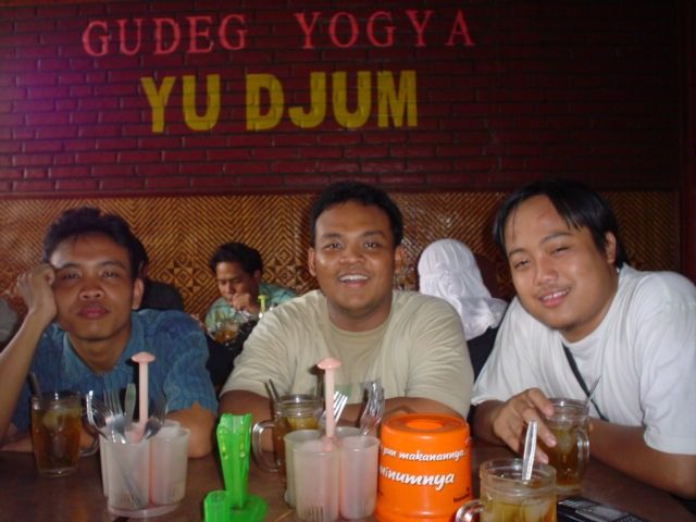 Liburan Jogja — November 2004 (18)