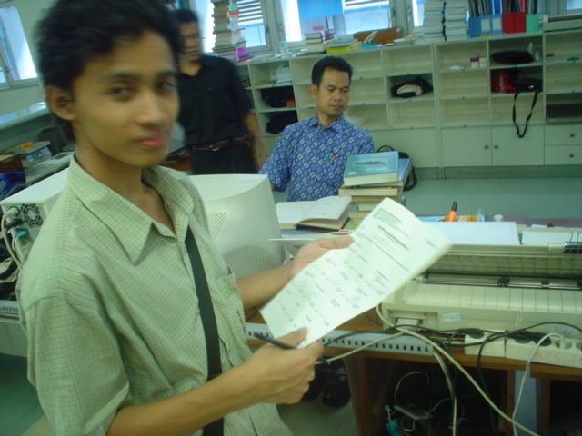 Belajar kompre — Januari 2006 (3)