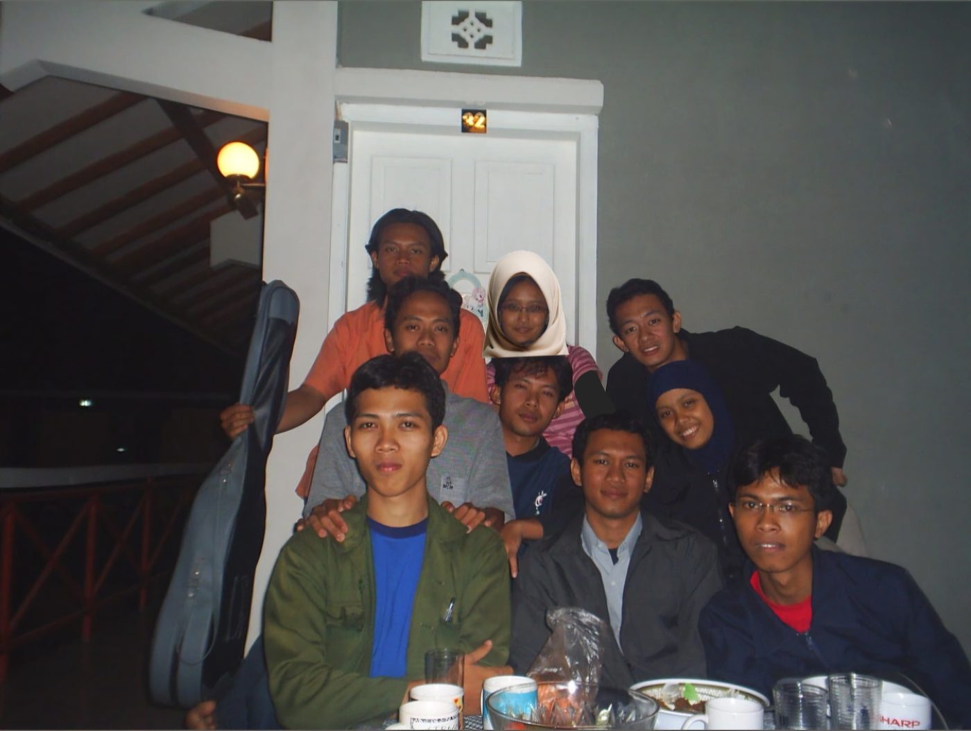 Makan-makan di kost Amel — Mei 2005 (6)